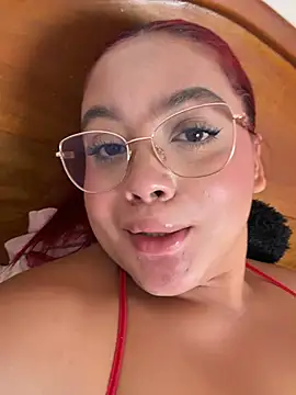 Auravega_ stripchat live cam model