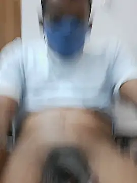 DivyaD stripchat live cam model