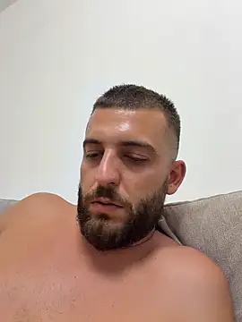 Pablo_Hornyguy95 stripchat live cam model