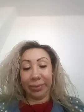 coral_smitth stripchat live cam model