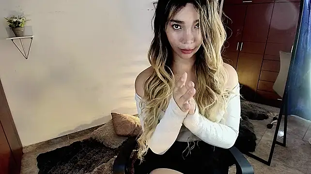 Dahnia_cruz stripchat live cam model