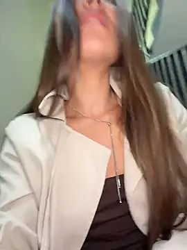 ICrazyOneIRL stripchat live cam model