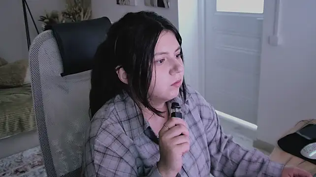 DiaAngell stripchat live cam model