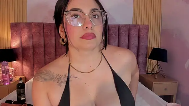 sofiiacarson stripchat live cam model