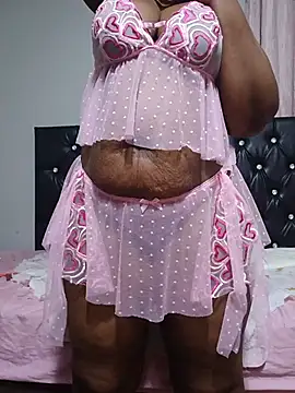 Bigboobsbooty stripchat live cam model