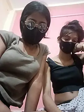 Aaradhya-Rani stripchat live cam model