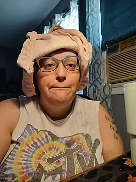 RavenOnyx stripchat live cam model