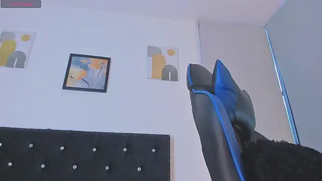 FoxxTattoo stripchat live cam model