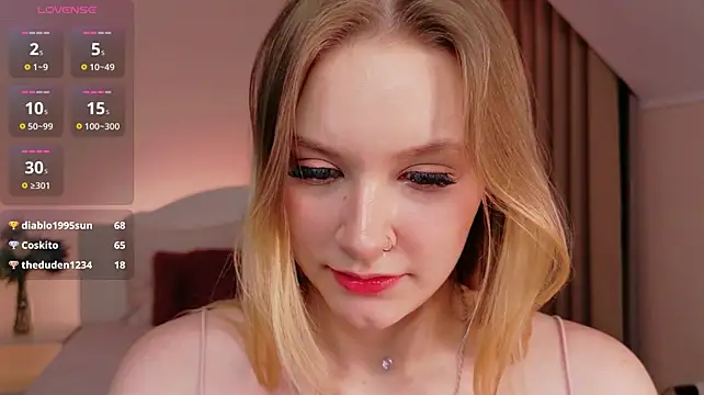StaceyyJones stripchat live cam model