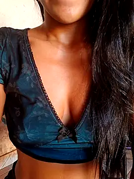 bela14 stripchat live cam model