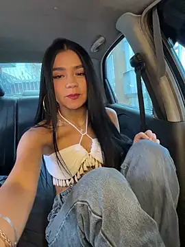 Dakota-fire stripchat live cam model
