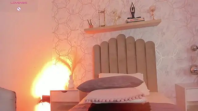 huge_boobs_ebony_ stripchat live cam model
