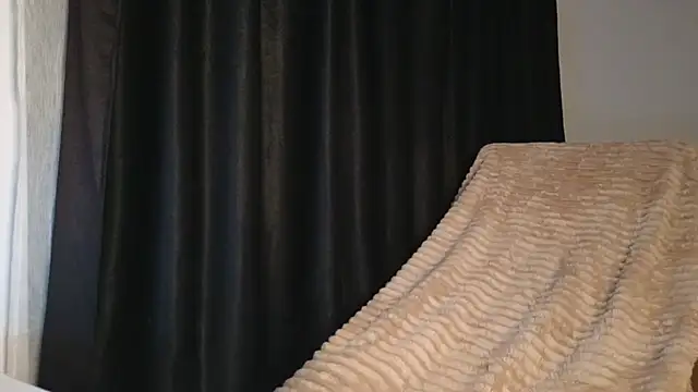 savylisa stripchat live cam model