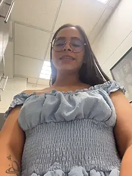 KittyKatesXXX stripchat live cam model