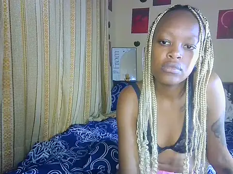 -Rosy stripchat live cam model