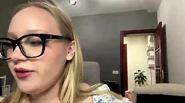 ConceptionDecourt stripchat live cam model