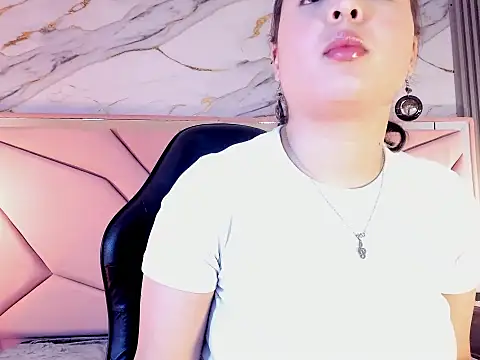 PamelaCollinsVS stripchat live cam model