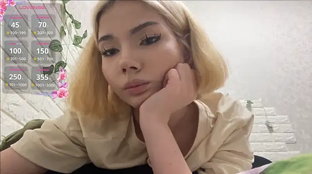 VersieWoodal stripchat live cam model