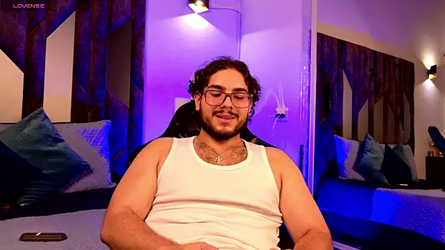 Enzo_bossJS stripchat live cam model