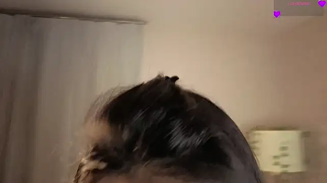 Runeboom stripchat live cam model