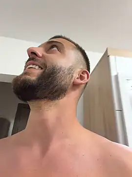 Pablo_Hornyguy95 stripchat live cam model