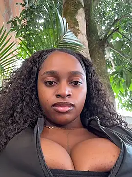 darle_volant stripchat live cam model