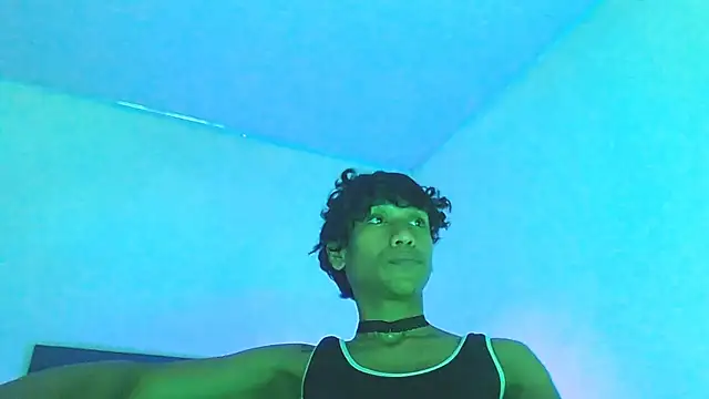 red_veltet stripchat live cam model