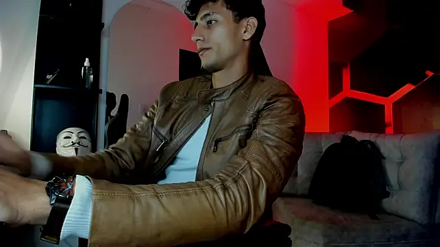 MaxiimoRomano_ stripchat live cam model