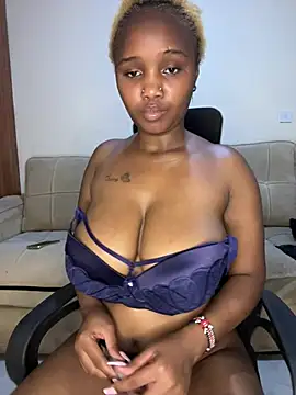 Riotrose stripchat live cam model