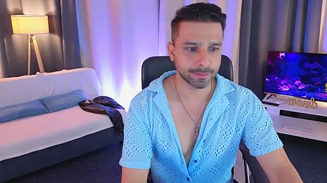 RyannSteel stripchat live cam model