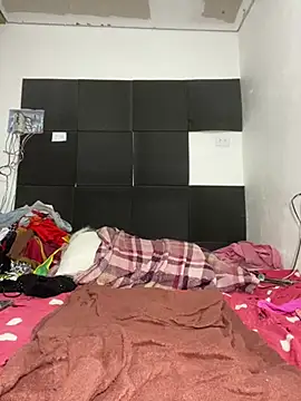 Chloe_Leaozinho stripchat live cam model