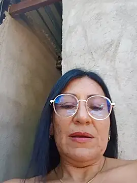 maturexxxnaughty stripchat live cam model