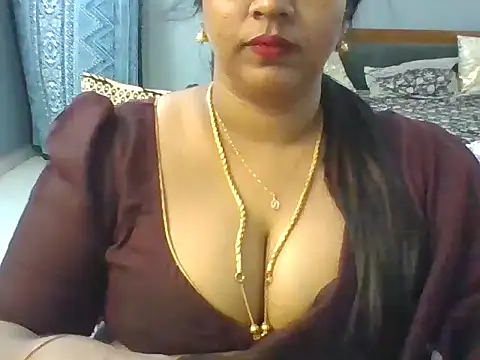 Tamil_hot_Meenu stripchat live cam model