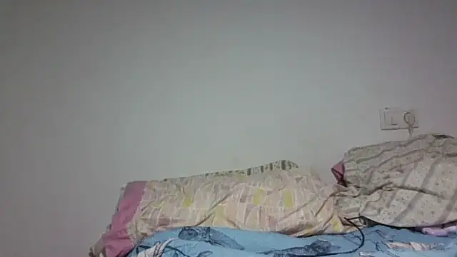 PleasureeAnarchist stripchat live cam model