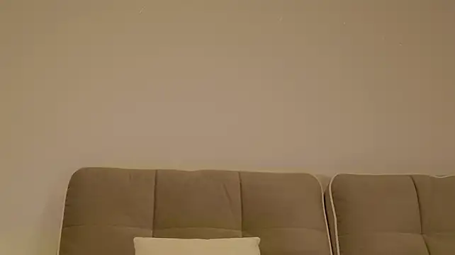 Delia_Wow stripchat live cam model