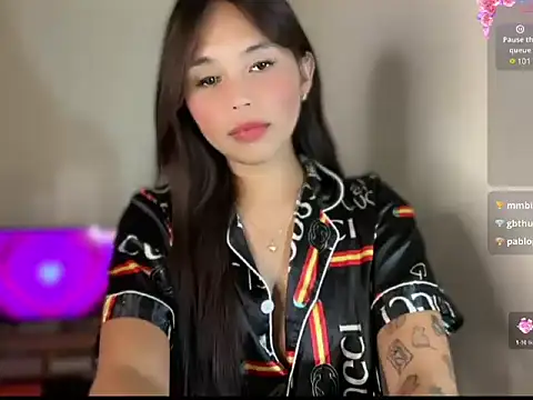 _petitegirlx69_ stripchat live cam model