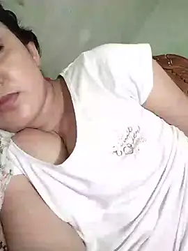 nil-pore-06-L stripchat live cam model
