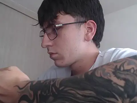 IfindSlav3 stripchat live cam model