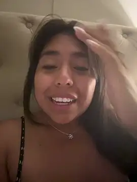 Mollythecutie stripchat live cam model