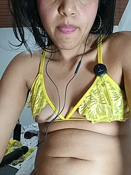 Ailyn_seraph stripchat live cam model