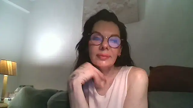 Sevaya stripchat live cam model