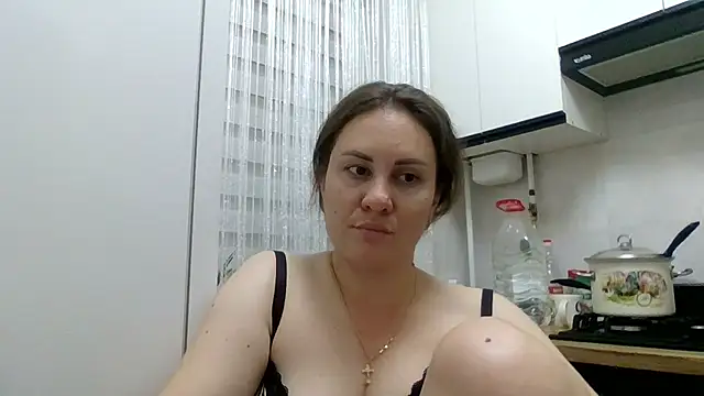 MeadowEyes stripchat live cam model
