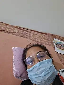 Priya-696 stripchat live cam model