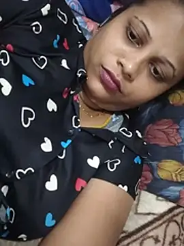 Jillukutty143 stripchat live cam model