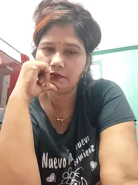 Rose-24 stripchat live cam model