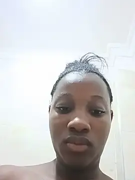 kharoll stripchat live cam model