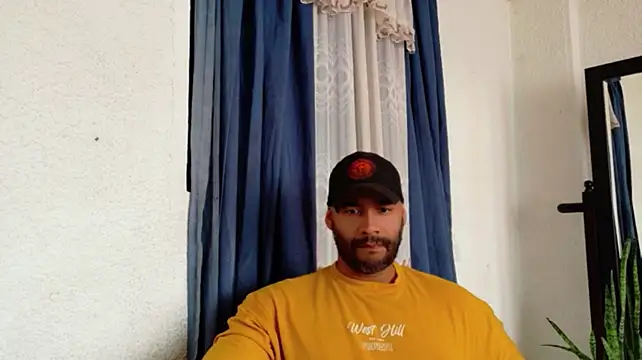 musclehetero stripchat live cam model
