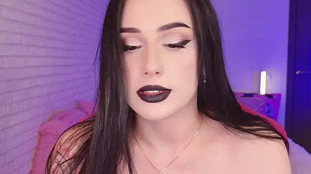 darinekoo stripchat live cam model