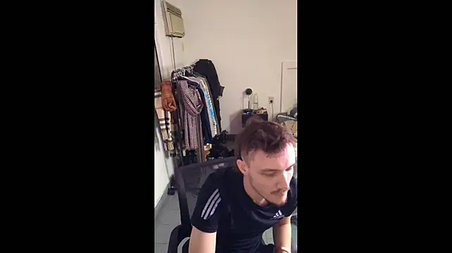 BoyWithToys1 stripchat live cam model