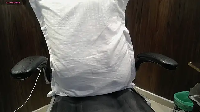 kashvi_ stripchat live cam model